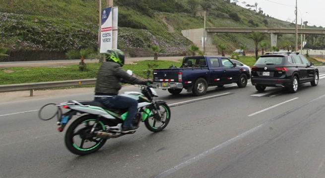 Nuevas placas para motos y mototaxis: ¿Desde cuándo entran en vigencia?
