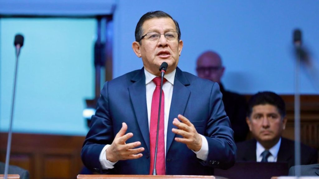 Salhuana tras mensaje a la Nación de Dina Boluarte: “No tendría por qué dudar de la palabra de la presidenta”