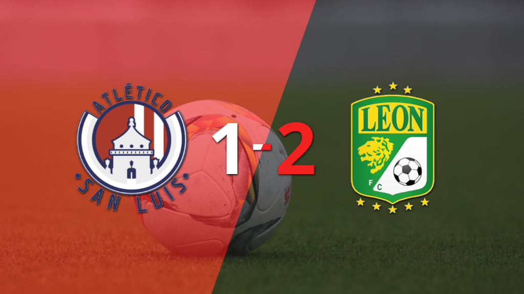 León se lleva la victoria por 2 a 1 con un gol agónico en un reñido partido