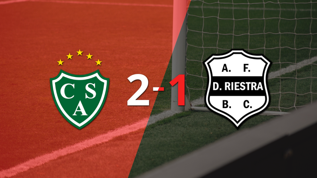Sarmiento se impone con remontada 2-1 sobre Dep. Riestra, tras un gol agónico