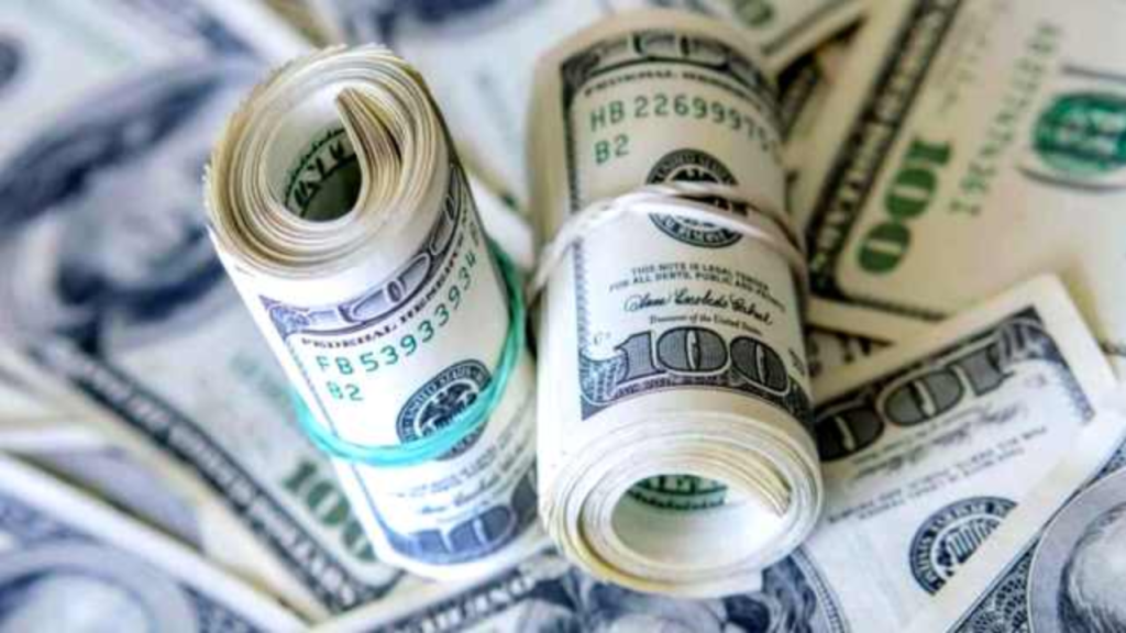 ¿Cuánto está el dólar HOY? Precio compra y venta para este martes 29 de abril