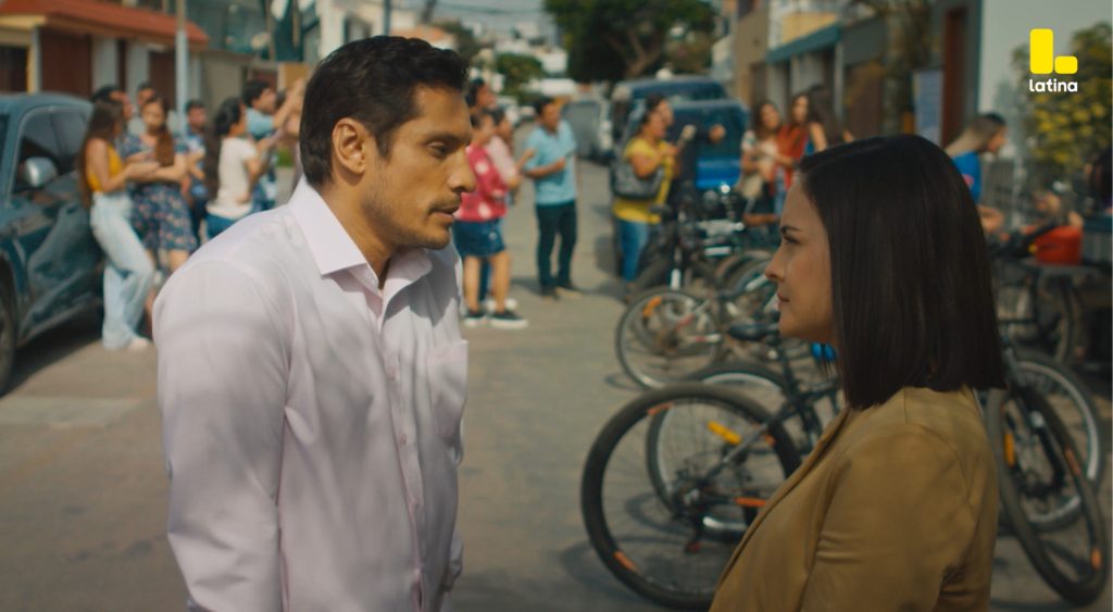 Pobre Novio Capítulo 78 EN VIVO: Isabela ENCARA a Santiago: “¿Te obligaron a dormir con ella?”