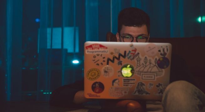 Investigan páginas pornográficas por fallas en control de acceso a menores
