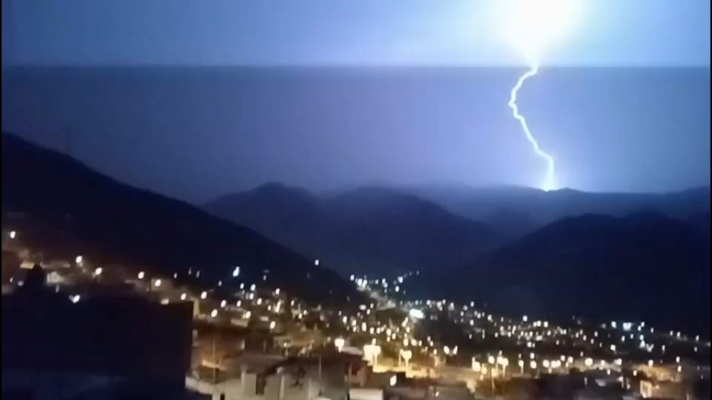 Tormenta inusual en Lima Este: rayos y truenos sorprenden a Chosica y Cieneguilla