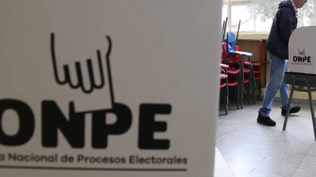 Contraloría halla responsabilidad en 10 funcionarios de ONPE por irregularidades en primera vuelta