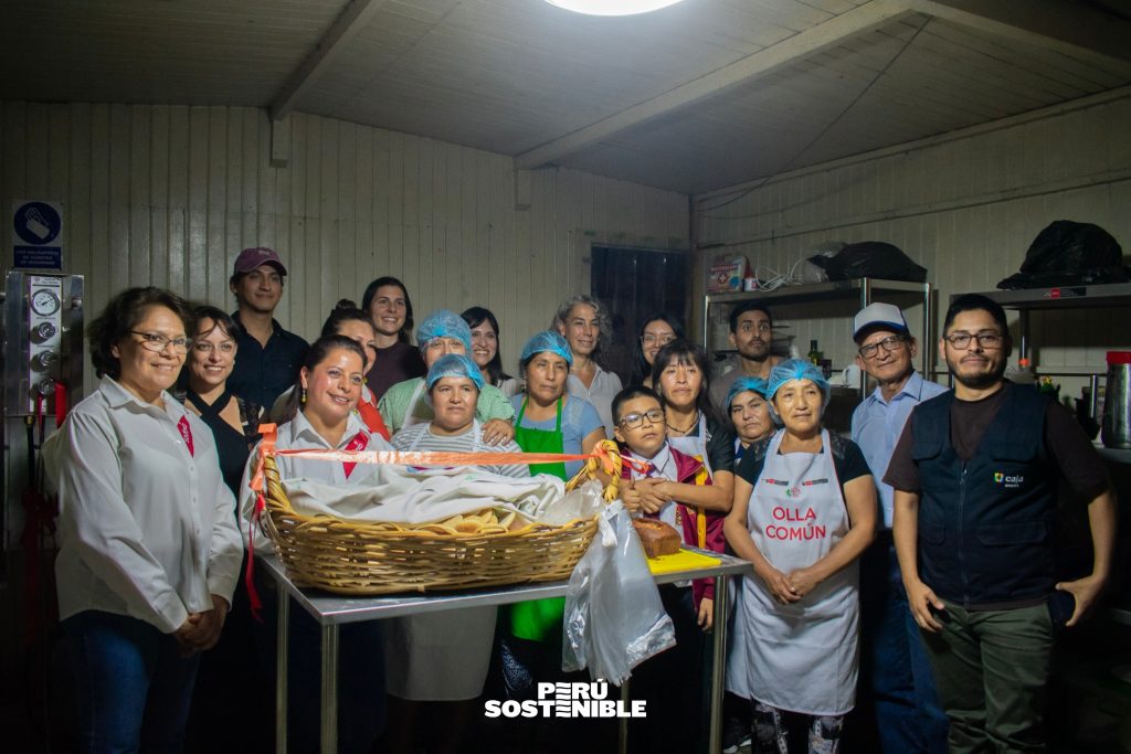 Olla Común Nueva Esperanza del Perú inaugura su propia panadería comunitaria en San Juan de Lurigancho con el apoyo de Perú Sostenible y 21 aliados.
