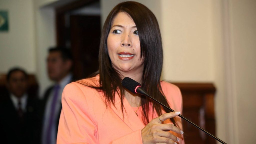Fiscalía solicita 4 años de prisión contra María Cordero por caso ‘Mochasueldos’