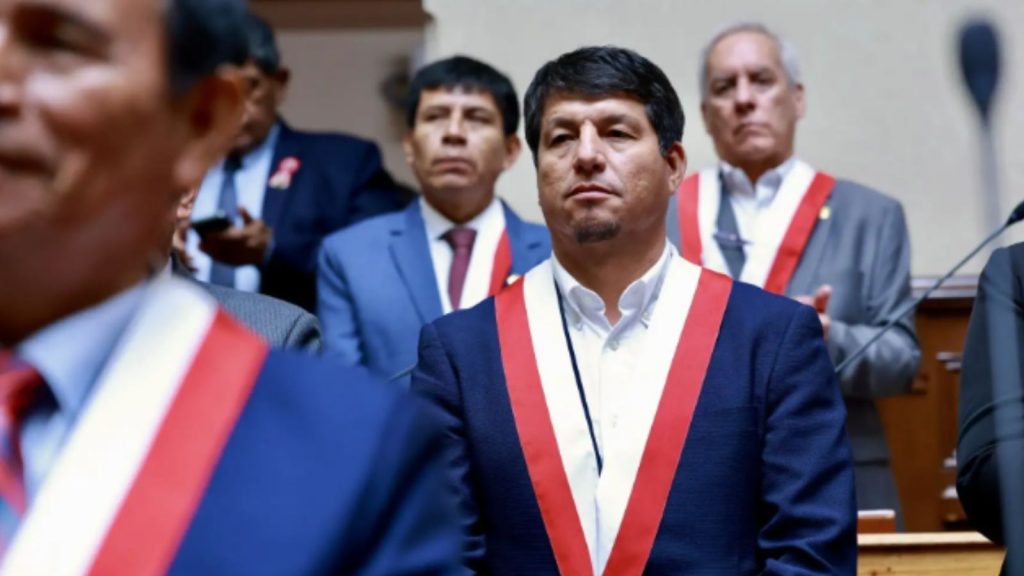 Comisión de Ética de la Cámara de Diputados evaluará hoy el caso de Julián Pérez Mallqui