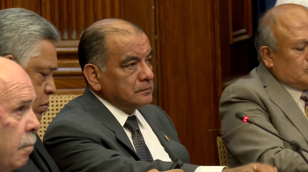 Ministro del Interior afirma que homicidios no han “sobrepasado” al país
