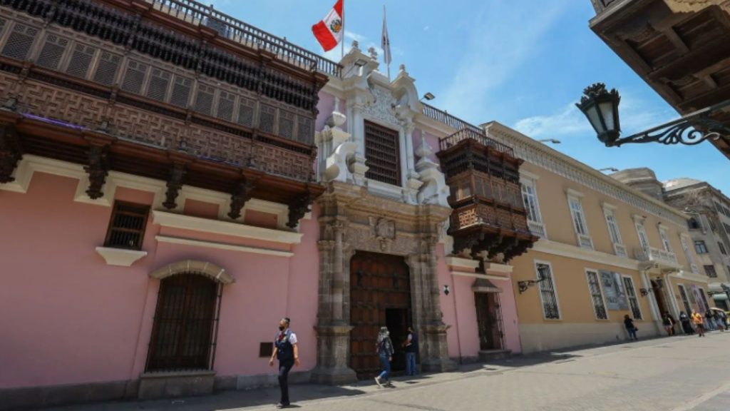 Perú rompe relaciones diplomáticas con Irán: denuncian incitación a la violencia en el Medio Oriente