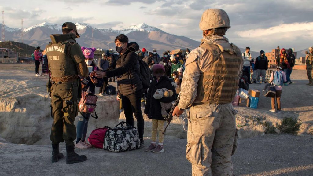 Chile endurece controles para extranjeros en situación migratoria irregular